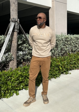 Classic Sweatshirt (Tan)